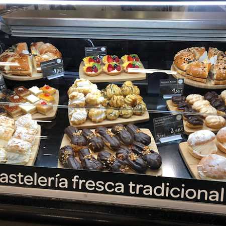 Fotografia tomada fuera de Carrefour - Hipermercado en San Juan, Alicante