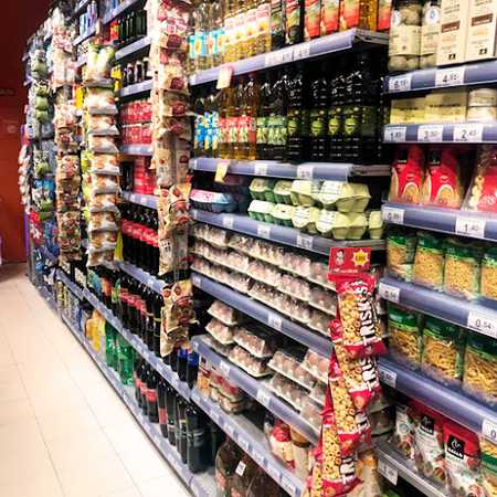 Fotografia tomada fuera de Carrefour - Hipermercado en Mieres, Asturias