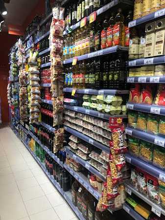 Fotografia tomada fuera de Carrefour - Playas de Orihuela - Hipermercado en Dehesa de Campoamor, Alicante