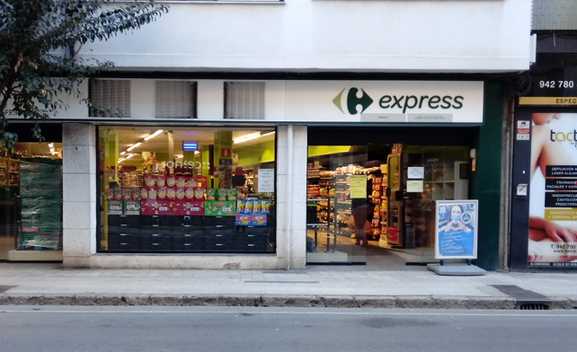 Fotografia tomada fuera de Carrefour Express - Supermarket en Castro-Urdiales, Cantabria