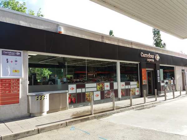 Fotografia tomada fuera de Carrefour Express EESS - Supermercado en Ameyugo, Burgos