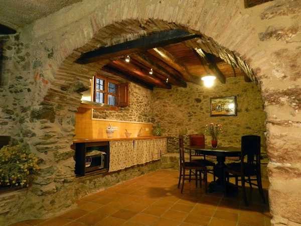 Fotografia tomada fuera de Casa Rural Can Salas - Espolla - Bed & Breakfast en Espolla, Girona