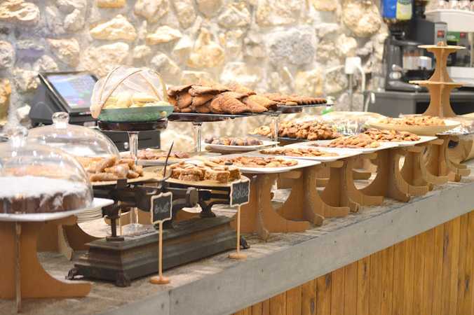 Fotografia tomada fuera de Charamel Gozotegia | Casco Viejo - Pastelería en Bilbao, Bizkaia