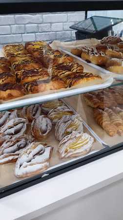 Fotografia tomada fuera de Charrua Productos Latinos - Forn de pa en Granollers, Barcelona