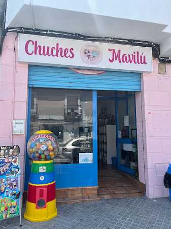 Fotografia tomada fuera de Chuches MaViLú - Tienda de golosinas en Almodóvar del Río, Córdoba