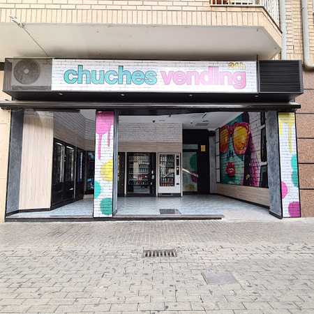 Fotografia tomada fuera de Chuches Vending - Tienda de golosinas en Fraga, Huesca