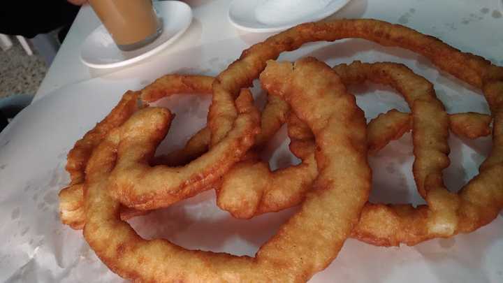 Fotografia tomada fuera de Churreria Gonzalez y Jimenez - Churrería en Puente Genil, Córdoba