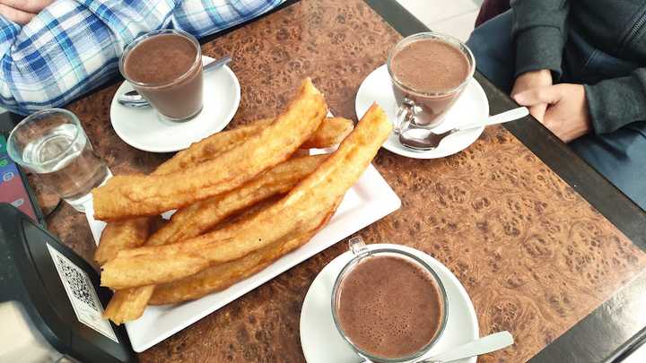 Fotografia tomada fuera de Churrería San Jorge - Churrería en Cáceres, Cáceres