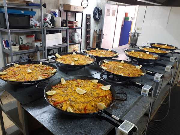 Fotografia tomada fuera de Comidas para llevar Hnos. López - Establiment de menjar preparat en Calp, Alicante