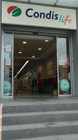 Fotografia tomada fuera de CondisLife - Supermercat en Capellades, Barcelona