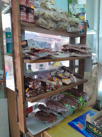 Fotografia tomada fuera de ALIMENTACION CASET - Supermercado en Villanueva de la Vera, Cáceres