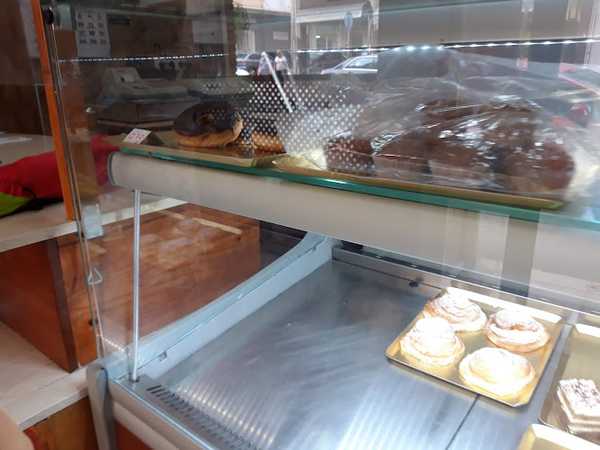 Fotografia tomada fuera de Confeteria Sánchez Lis - Pastelería en Torrevieja, Alicante