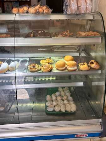 Fotografia tomada fuera de Confitería artesanal Vázquez - Pastelería en Grazalema, Cádiz