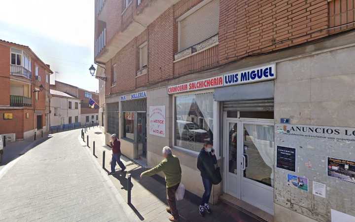 Fotografia tomada fuera de Confitería Garralón - Panadería en Yunquera de Henares, Guadalajara