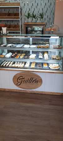 Fotografia tomada fuera de Confitería Guillén - Pastelería en Huelva, Huelva
