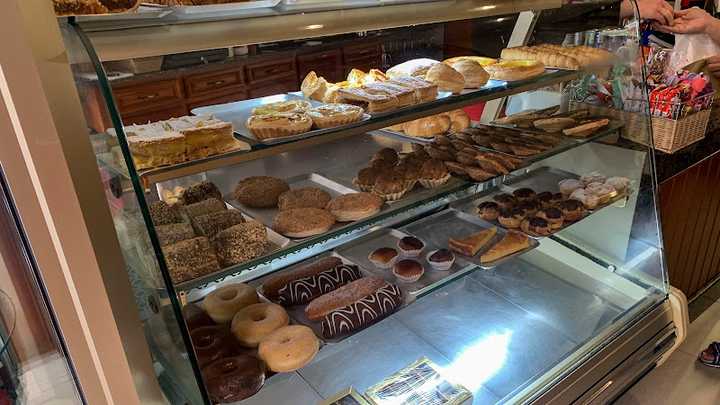 Fotografia tomada fuera de Confitería La Alianza - Pastelería en Mondoñedo, Lugo