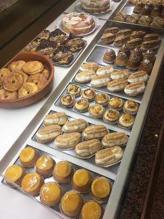 Fotografia tomada fuera de Confitería La Colmena - Pastelería en Alicante, Alicante