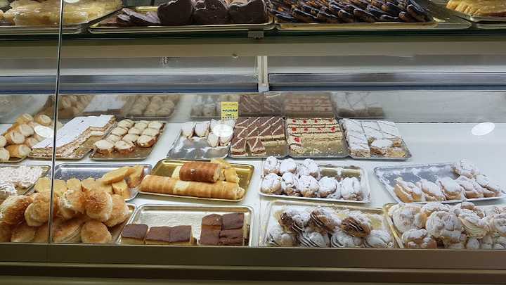 Fotografia tomada fuera de Confitería La Victoria - Pastelería en Huelva, Huelva