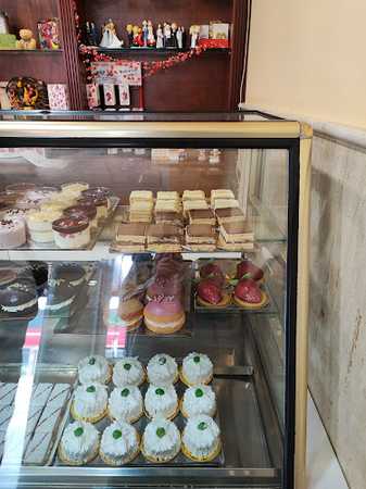 Fotografia tomada fuera de Confitería La Victoria - Pastelería en Moguer, Huelva