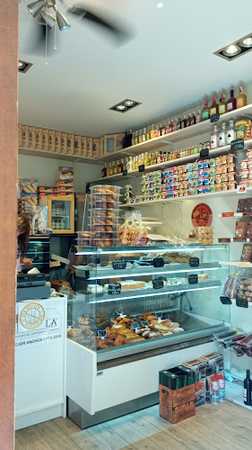 Fotografia tomada fuera de Confitería Las Quintas - Pastelería en Santillana del Mar, Cantabria