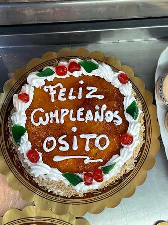 Fotografia tomada fuera de Confitería Mely - Pastelería en Gijón, Asturias