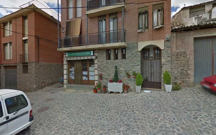 Fotografia tomada fuera de Alimentación Linares (Supermercado Co-Aliment) - Grocery store en Cornago, La Rioja
