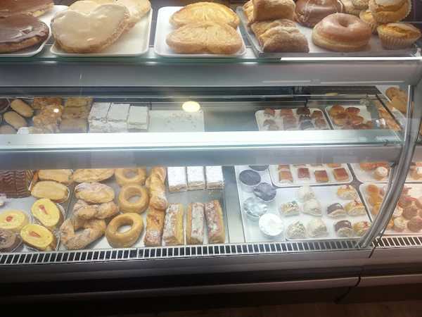 Fotografia tomada fuera de Confitería Tejeiro - Pastelería en Grado, Asturias