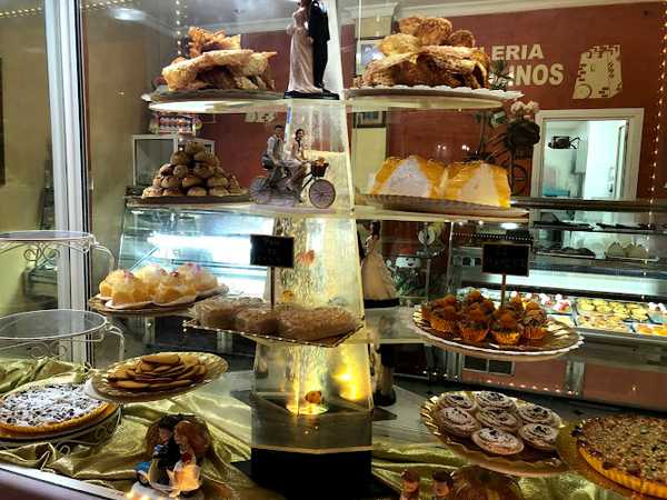 Fotografia tomada fuera de Confitería Torremolinos - Pastelería en Rota, Cádiz