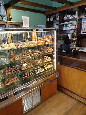 Fotografia tomada fuera de Confitería Vega Llanes - Panadería en Llanes, Asturias