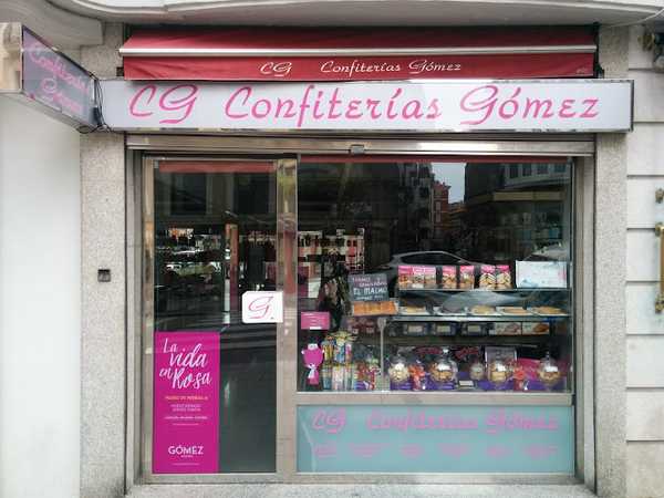 Fotografia tomada fuera de Confiterías Gómez - Pastelería en Santander, Cantabria