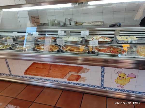 Fotografia tomada fuera de Alimentación Preparada El Dorado S.L. - restaurantes en Madrid, Madrid