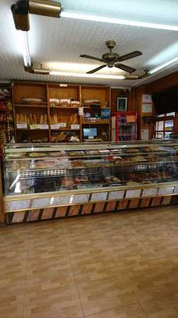 Fotografia tomada fuera de Croissantería, panadería, pizzería La Emperatriz - Panadería en Granada, Granada