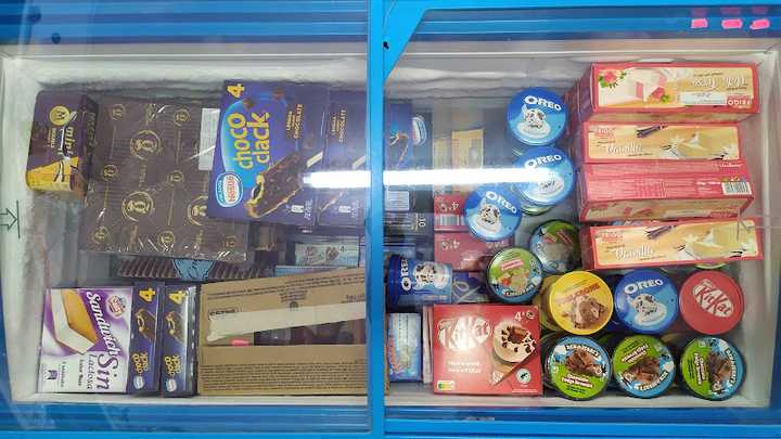Fotografia tomada fuera de ALIMENTACION Y PANADERIA SUPERNENE - Tienda de alimentación en Hontoba, Guadalajara