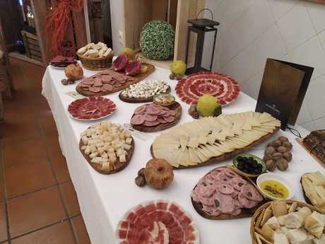 Fotografia tomada fuera de D' Pata Negra - restaurantes en Rute, Córdoba