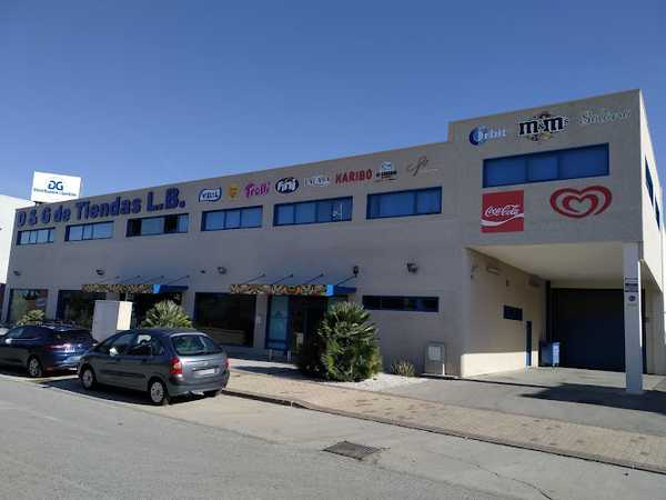 Fotografia tomada fuera de D&G de Tiendas La Barraca (SL) - Tienda de golosinas en El Puerto de Sta María, Cádiz