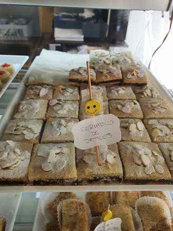 Fotografia tomada fuera de Delicias Árabes - cafeterías en Chiclana de la Frontera, Cádiz