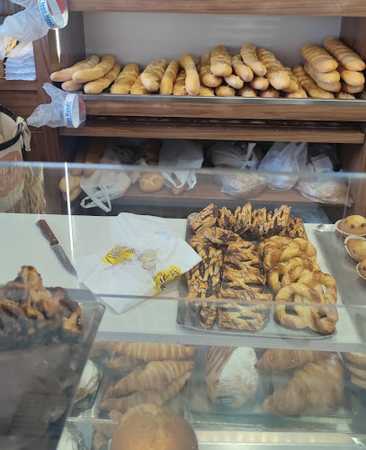 Fotografia tomada fuera de Delicias Conchi, S. L. - Panadería en Albacete, Albacete