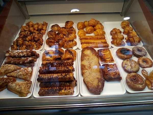 Fotografia tomada fuera de Delicies Sense Gluten - Forn de pa en Manresa, Barcelona
