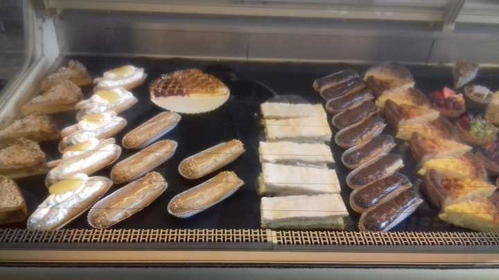 Fotografia tomada fuera de Delipan panadería - Cafetería en Torrevieja, Alicante
