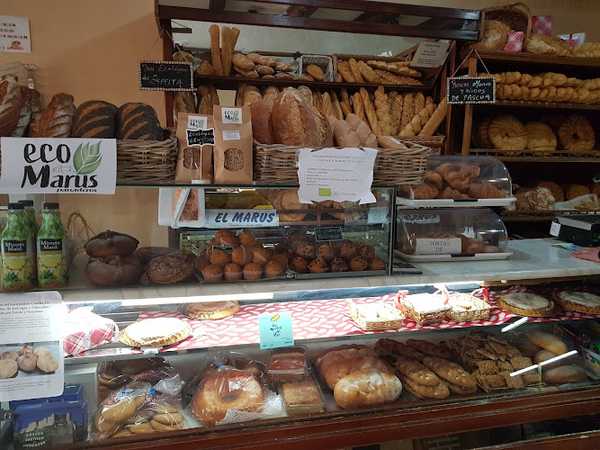 Fotografia tomada fuera de Delmega S L - Panadería en Jadraque, Guadalajara