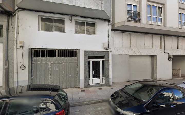 Fotografia tomada fuera de Despacho de Pan Fariñas - Panadería en Lugo, Lugo