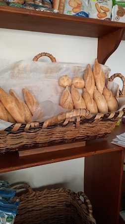 Fotografia tomada fuera de Despacho de pan Somosierra - Panadería en Santa Cruz de Tenerife, Santa Cruz de Tenerife