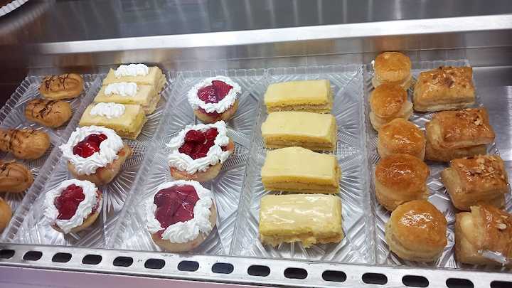 Fotografia tomada fuera de Despacho de pan Trigo - Panadería en Ponferrada, León