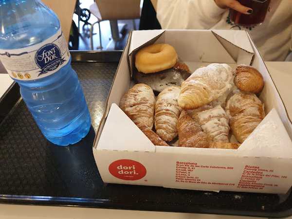 Fotografia tomada fuera de Dori Dori - cafeterías en Cardedeu, Barcelona