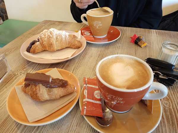 Fotografia tomada fuera de Dulce Dàlia - cafeterías en Manlleu, Barcelona