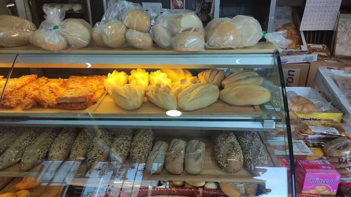 Fotografia tomada fuera de DULCEPAN - Panadería en El Puerto de Sta María, Cádiz