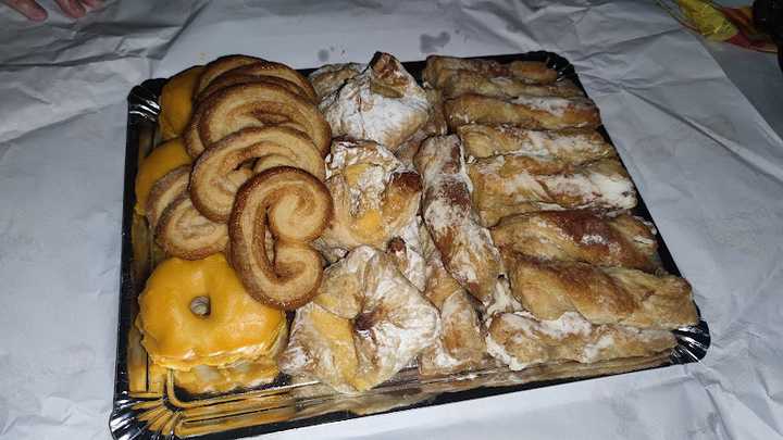 Fotografia tomada fuera de Dulceria Nuestra Señora de la Antigua - Pastelería en La Haba, Badajoz