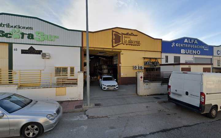 Fotografia tomada fuera de Dulces La Alacena - Variety store en Úbeda, Jaén