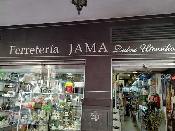 Fotografia tomada fuera de Dulces Utensilios - Ferretería Jama - Ferretería en Almería, Almería