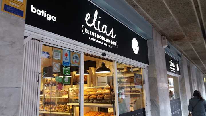 Fotografia tomada fuera de ECCO ICARIA - Forn de pa en Barcelona, Barcelona